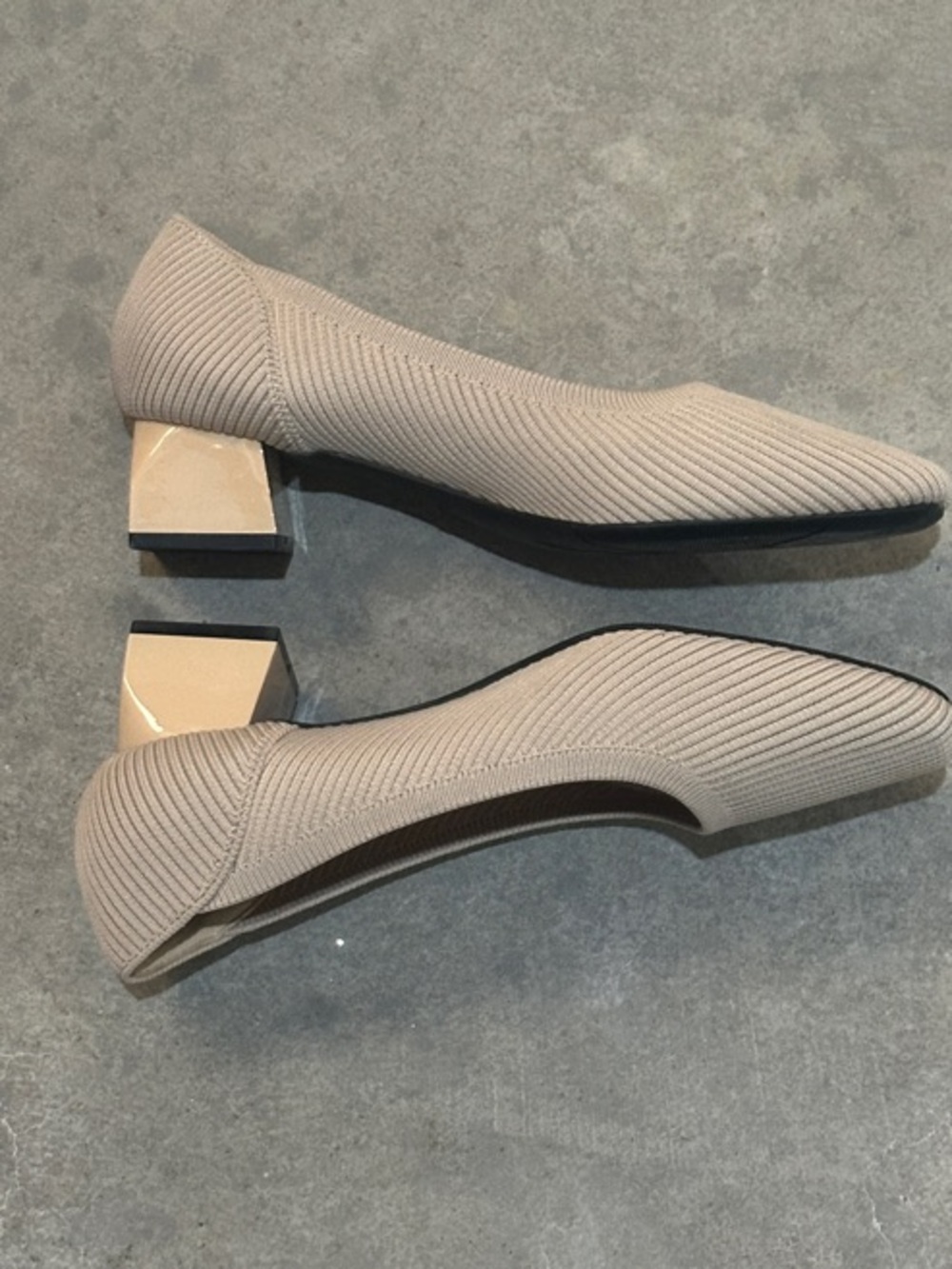 Beige Knit Comfort pumps with square heels
